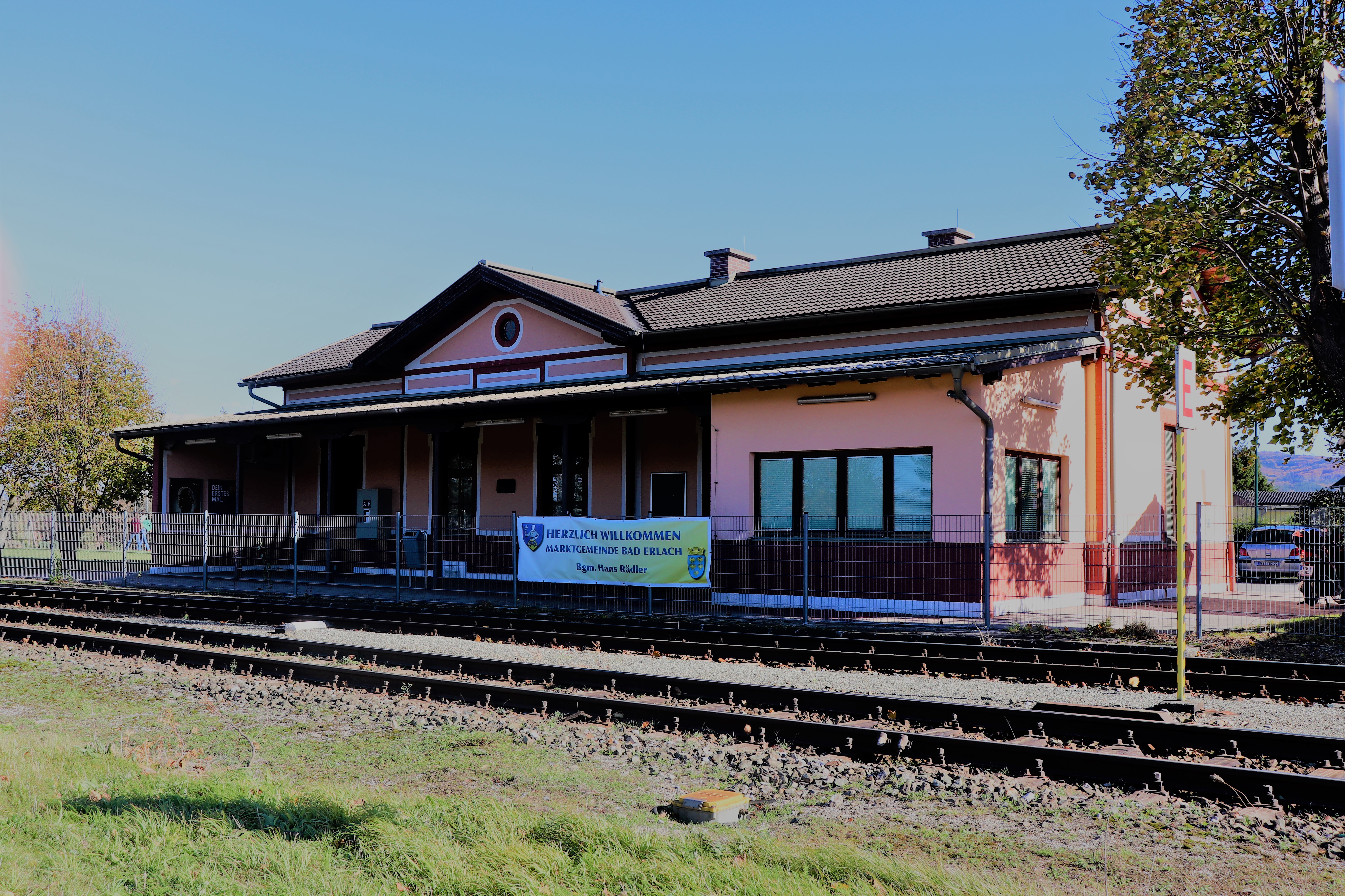 Aufnahmegebäude vom Bahnhof Bad Erlach