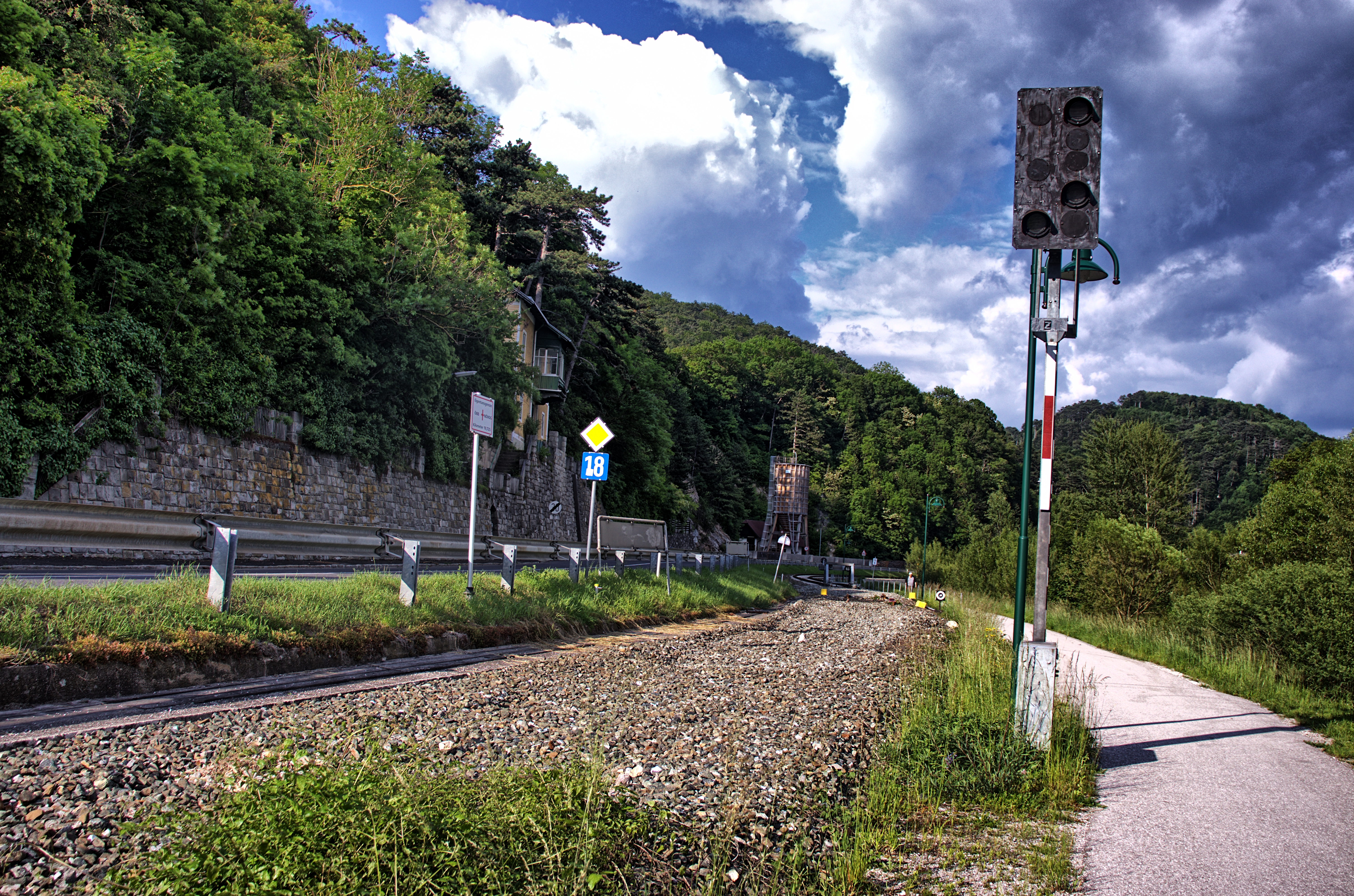 Abgetragene Strecke und ein vergessenes Signal