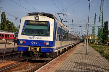 ÖBB 4020 im Grenzbahnhof Hegyeshalom