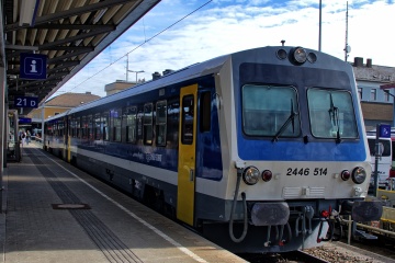 GySEV 2446 im Hauptbahnhof Wiener Neustadt