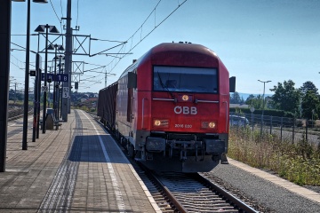ÖBB 2016 bei Verschubsarbeiten im Bahnhofsbereich von Neunkirchen